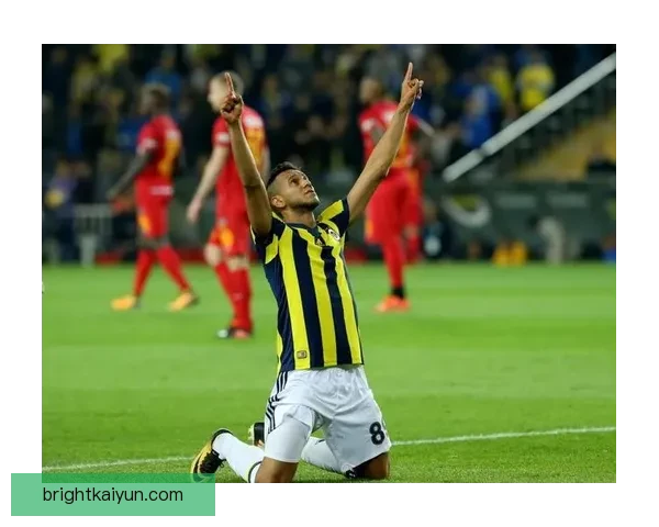 西布朗后防稳固，近期防守表现稳健